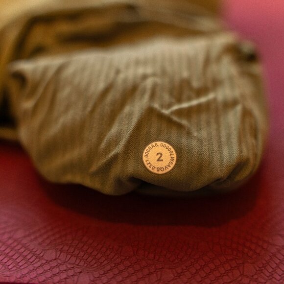 Lululemon Dance Studio Cropped - Picture 4 of 4